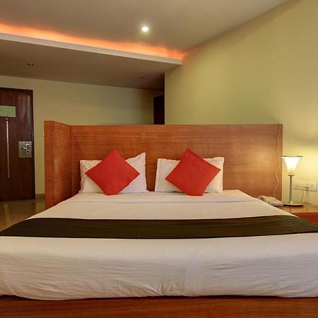 Capital O 80566 Hotel Mayank Bilaspur (Chhattisgarh) Bagian luar foto