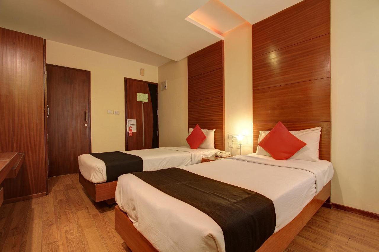 Capital O 80566 Hotel Mayank Bilaspur (Chhattisgarh) Bagian luar foto