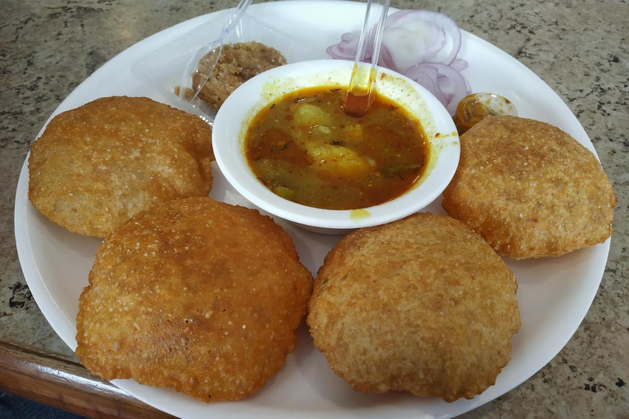 Capital O 80566 Hotel Mayank Bilaspur (Chhattisgarh) Bagian luar foto
